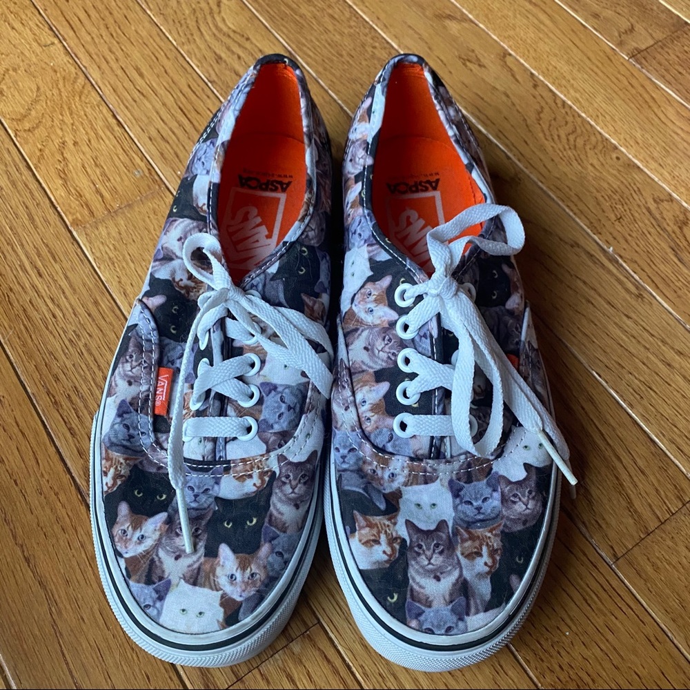 Cat Vans